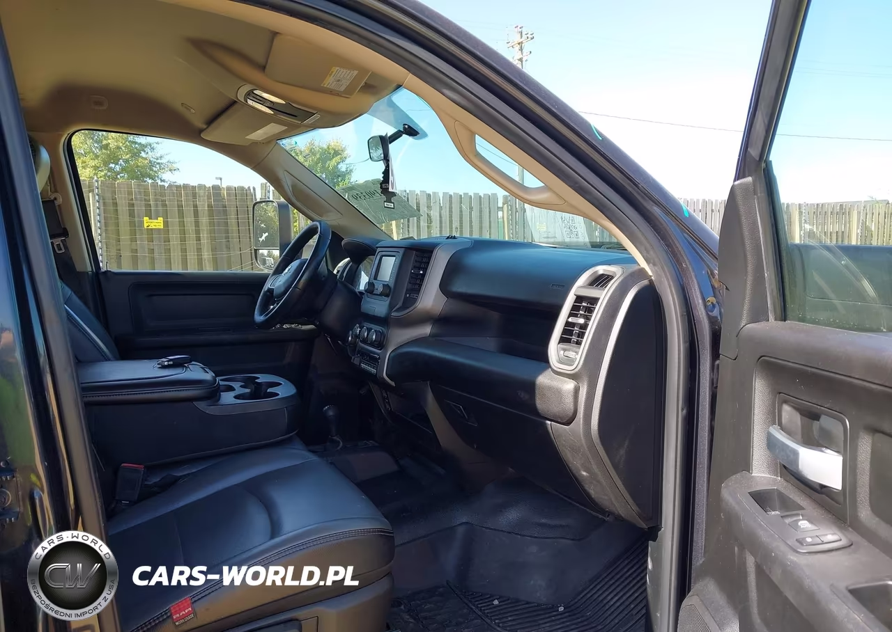 2019 Ram 2500 Tradesman 4X4 8' Box VIN:3C6UR5HJ5KG710261 - 5