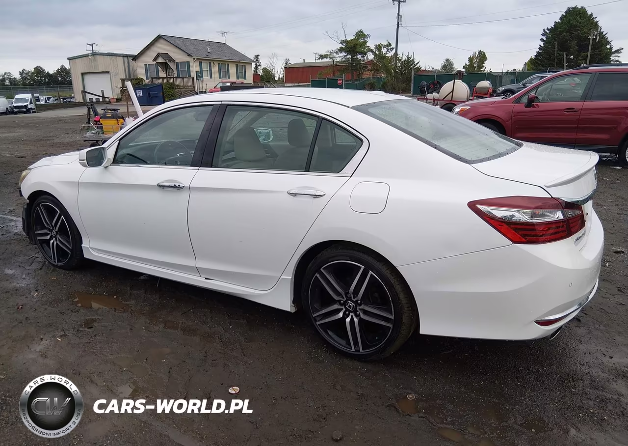 2017 Honda Accord Touring V6 VIN:1HGCR3F92HA033065 - 15