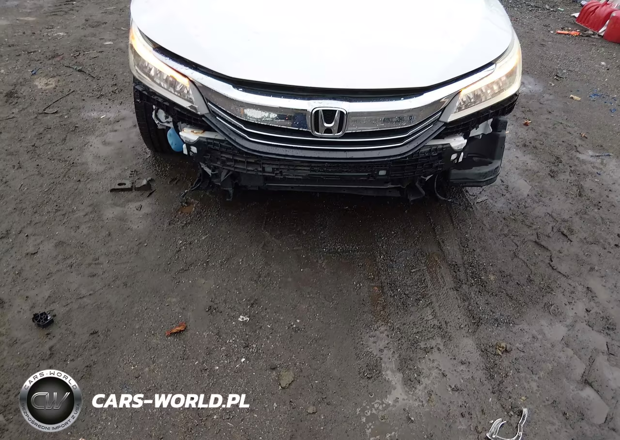 2017 Honda Accord Touring V6 VIN:1HGCR3F92HA033065 - 6