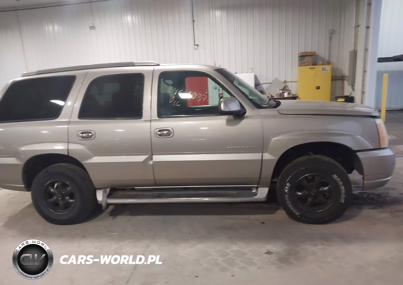 2002 Cadillac Escalade Standard VIN:1GYEK63N72R203843 - 13