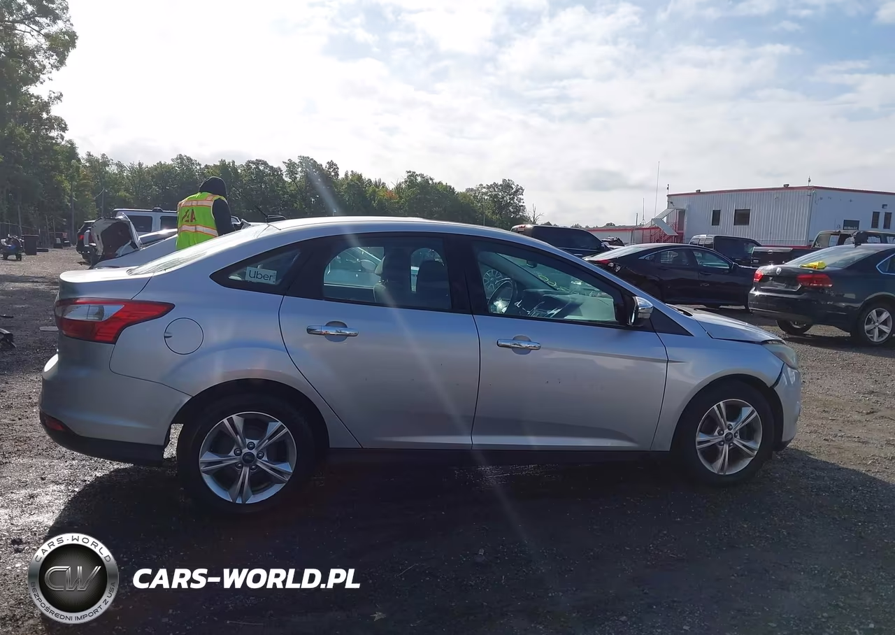 2013 Ford Focus Se VIN:1FADP3F27DL360271 - 13