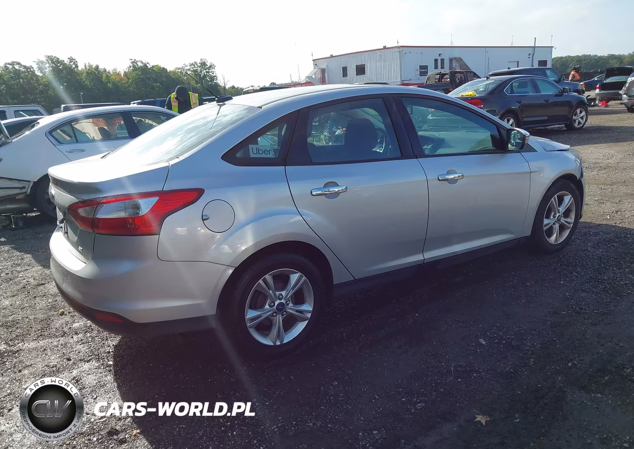 2013 Ford Focus Se VIN:1FADP3F27DL360271 - 4