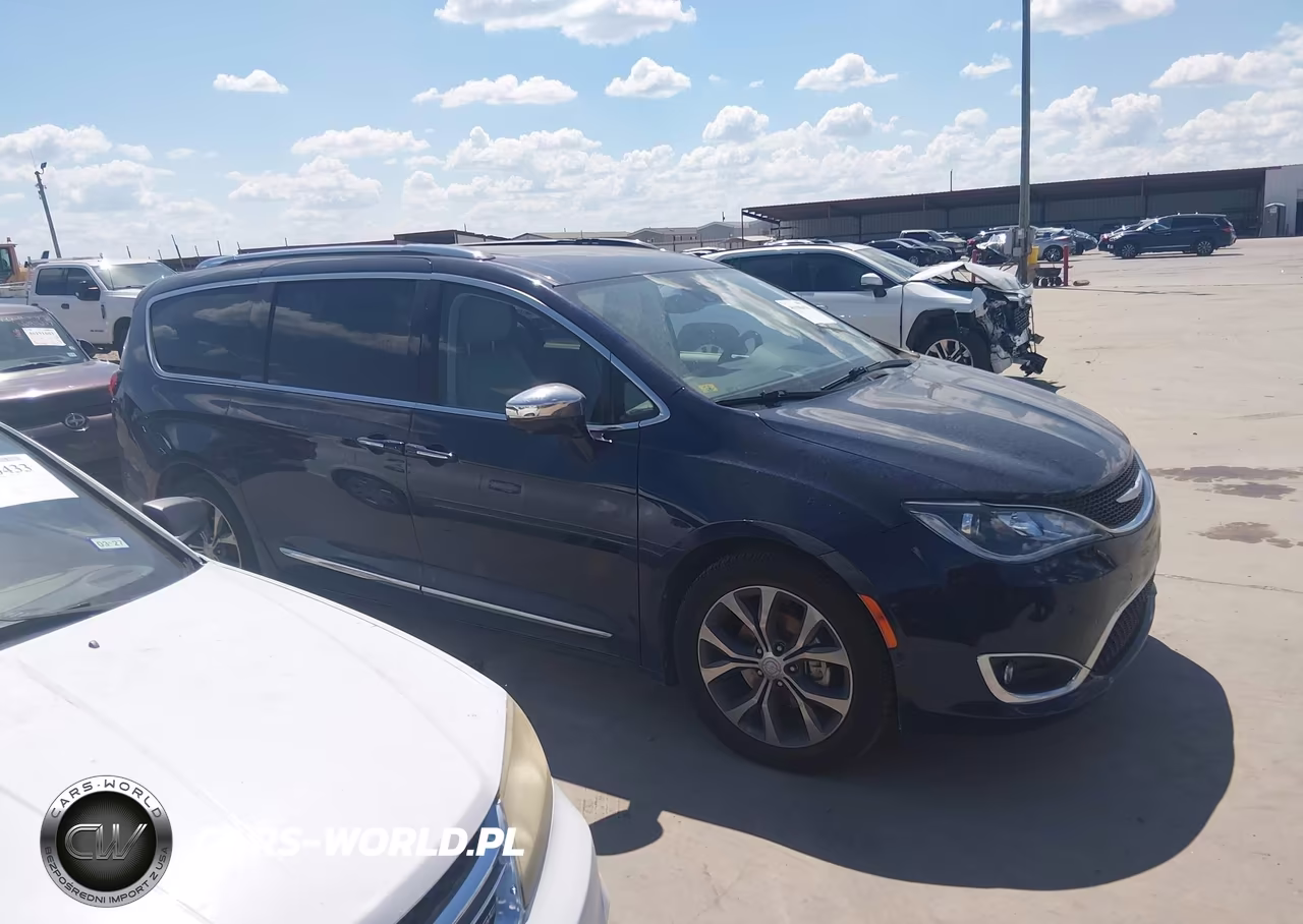 2017 Chrysler Pacifica Limited VIN:2C4RC1GG7HR602886 - 13