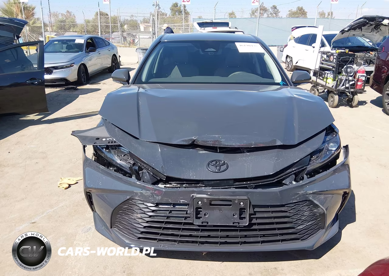 2026 Toyota Camry Le VIN:4T1DAACK6TU759522 - 12