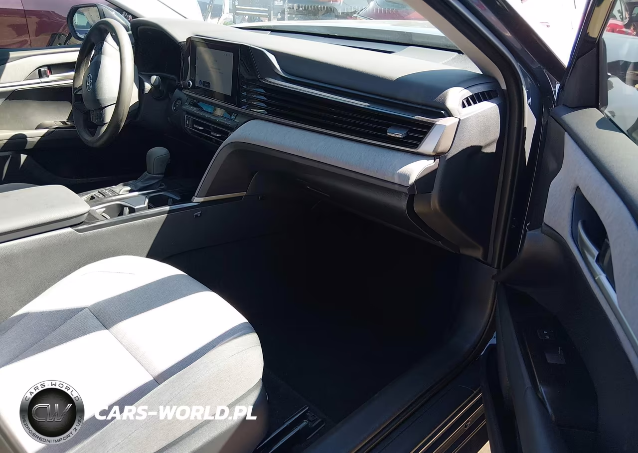2026 Toyota Camry Le VIN:4T1DAACK6TU759522 - 5