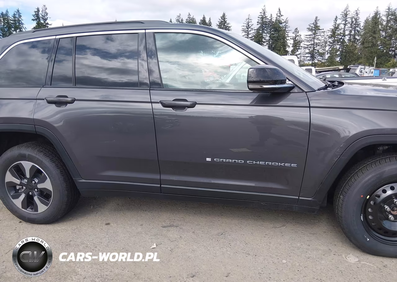 2024 Jeep Grand Cherokee 4Xe VIN:1C4RJYB63RC132475 - 13