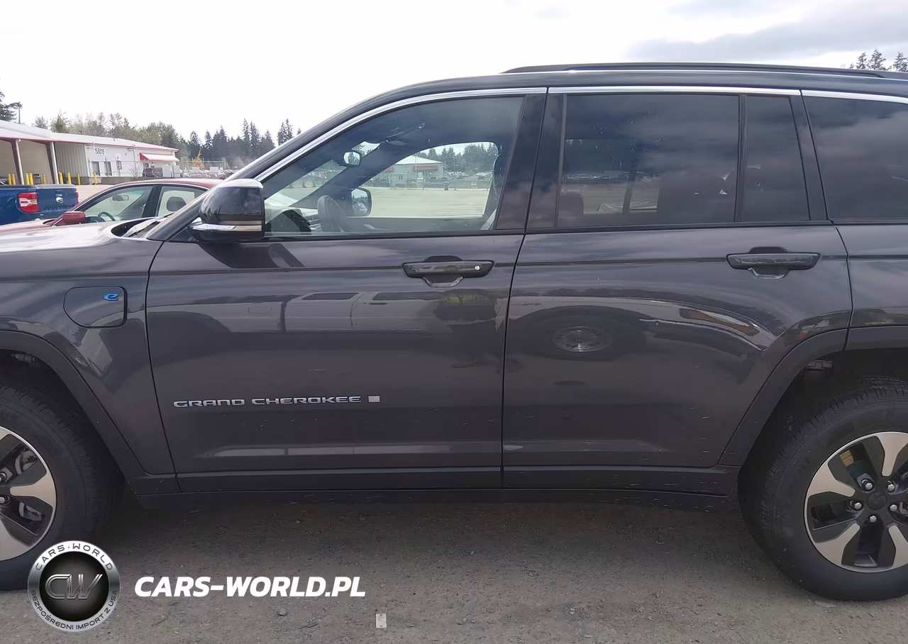 2024 Jeep Grand Cherokee 4Xe VIN:1C4RJYB63RC132475 - 14