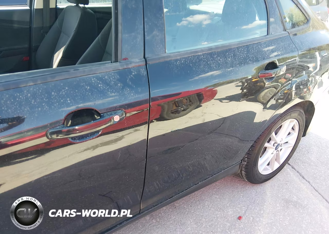 2015 Ford Focus Se VIN:1FADP3F24FL242889 - 6