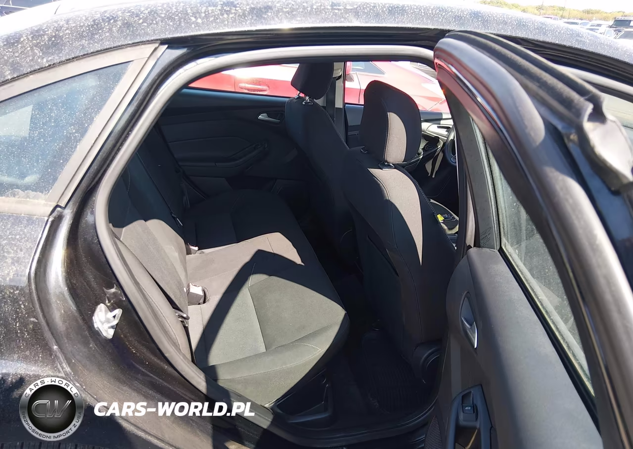 2015 Ford Focus Se VIN:1FADP3F24FL242889 - 8
