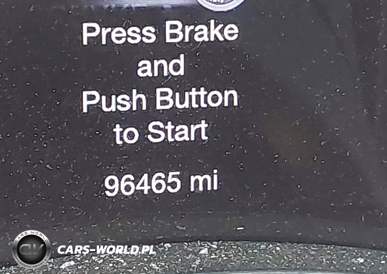 2020 Jeep Grand Cherokee Upland 4X4 VIN:1C4RJFAG9LC161985 - 16