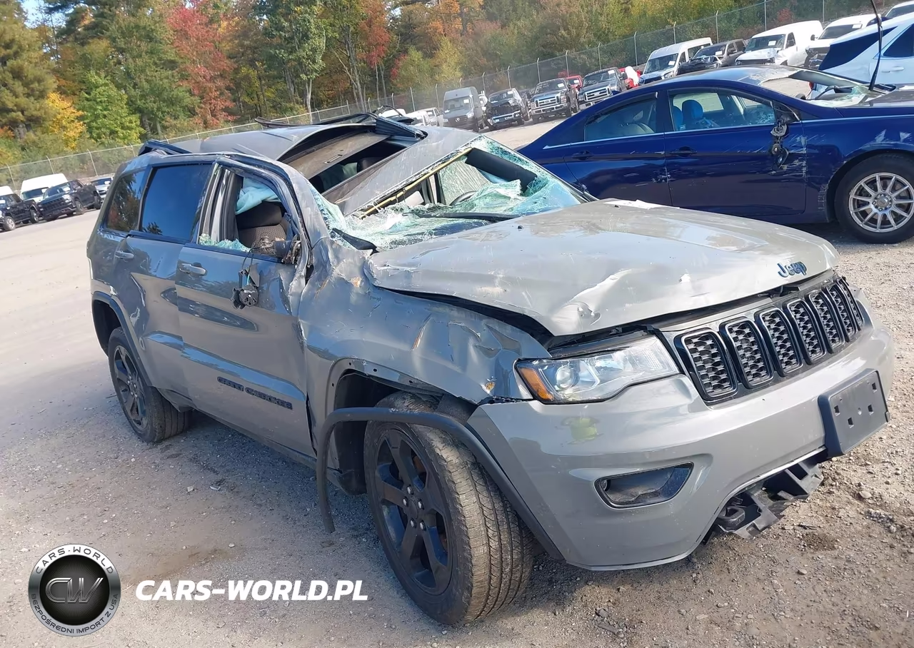 2020 Jeep Grand Cherokee Upland 4X4 VIN:1C4RJFAG9LC161985 - 19