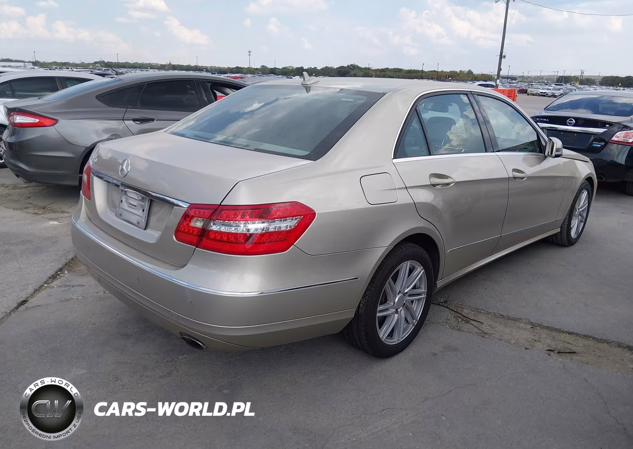 2011 Mercedes-Benz E 350 VIN:WDDHF5GB1BA323689 - 4