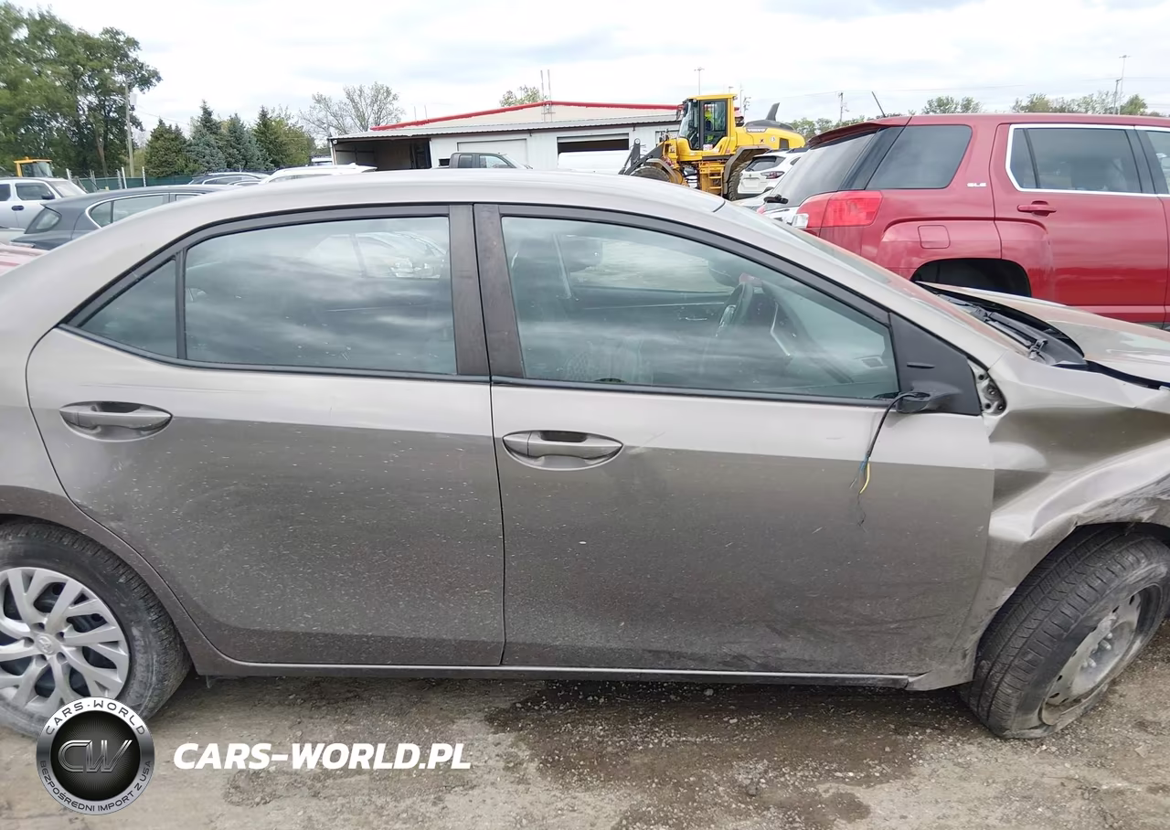 2019 Toyota Corolla Le VIN:2T1BURHE5KC142225 - 13