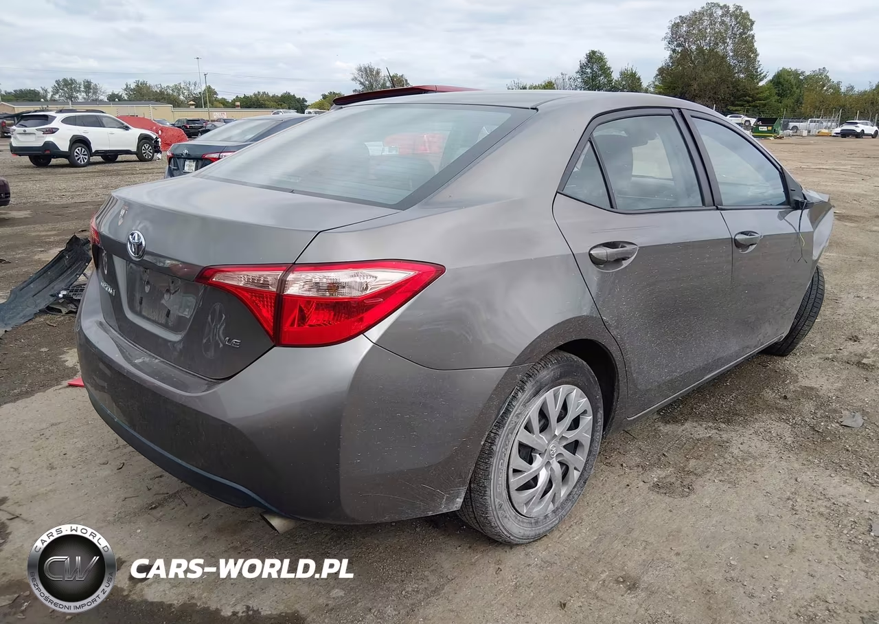 2019 Toyota Corolla Le VIN:2T1BURHE5KC142225 - 4