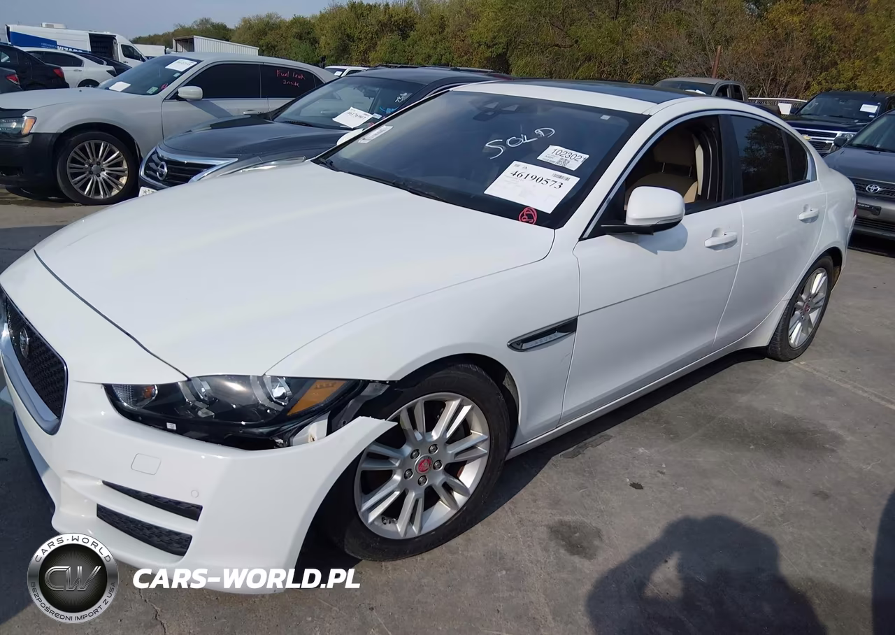 2017 Jaguar Xe 20D Premium VIN:SAJAD4BN3HA968142 - 2