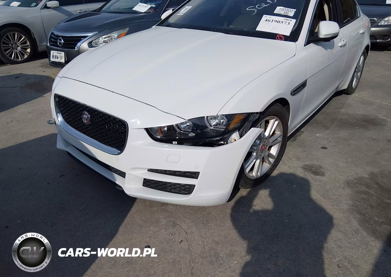 2017 Jaguar Xe 20D Premium VIN:SAJAD4BN3HA968142 - 6