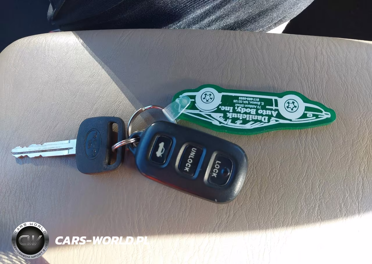 2003 Toyota Camry Le VIN:4T1BE32K33U254983 - 11