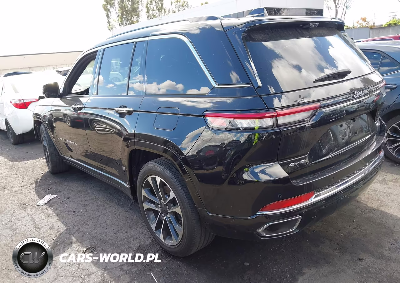 2022 Jeep Grand Cherokee Overland 4X4 VIN:1C4RJHDG3N8554099 - 3