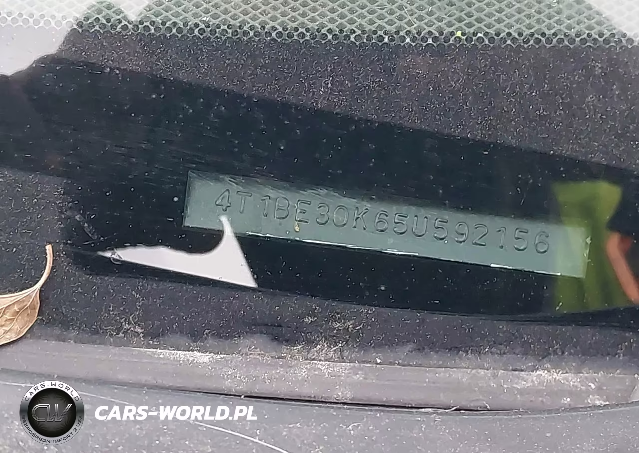 2005 Toyota Camry Le VIN:4T1BE30K65U592156 - 12