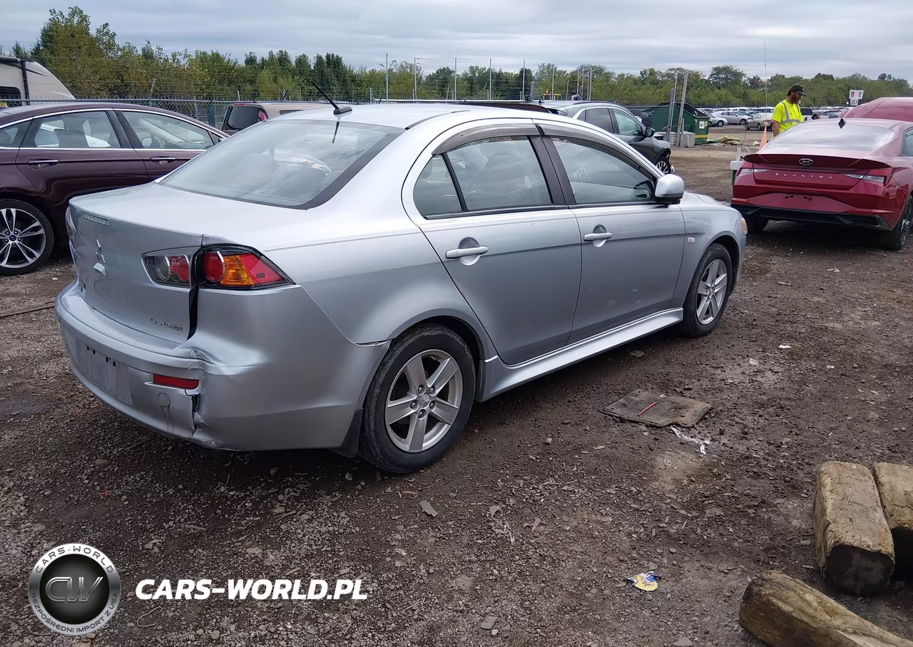 2014 Mitsubishi Lancer Se VIN:JA32V2FW2EU003370 - 4