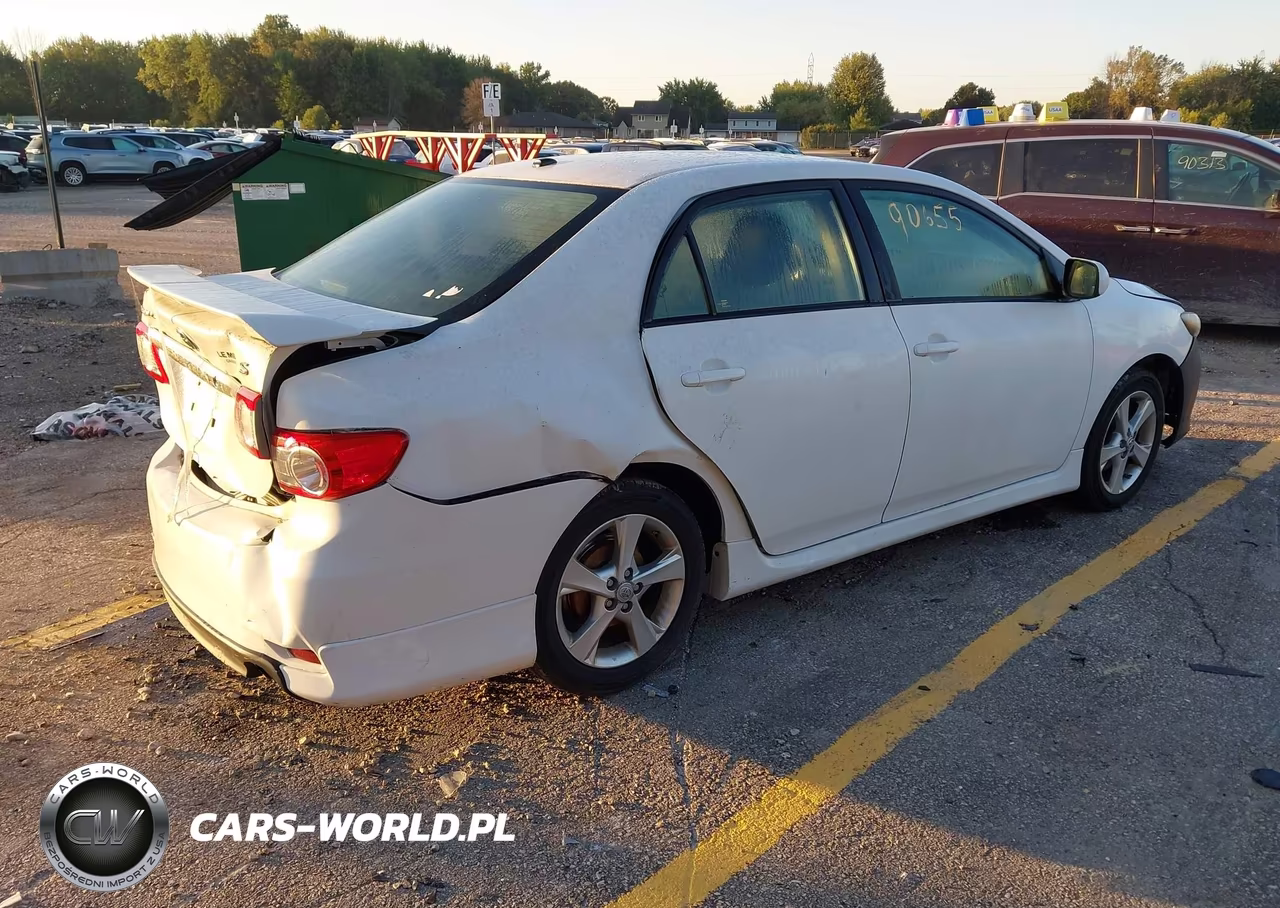 2011 Toyota Corolla S VIN:2T1BU4EE9BC660572 - 4