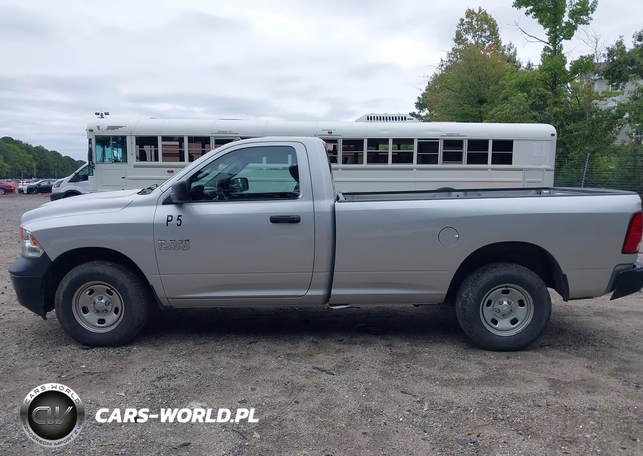 2017 Ram 1500 Tradesman 4X4 8' Box VIN:3C6JR7DG7HG675384 - 16