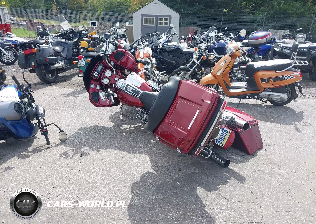 2009 Harley-Davidson Fltr VIN:1HD1FS41X9Y675482 - 3