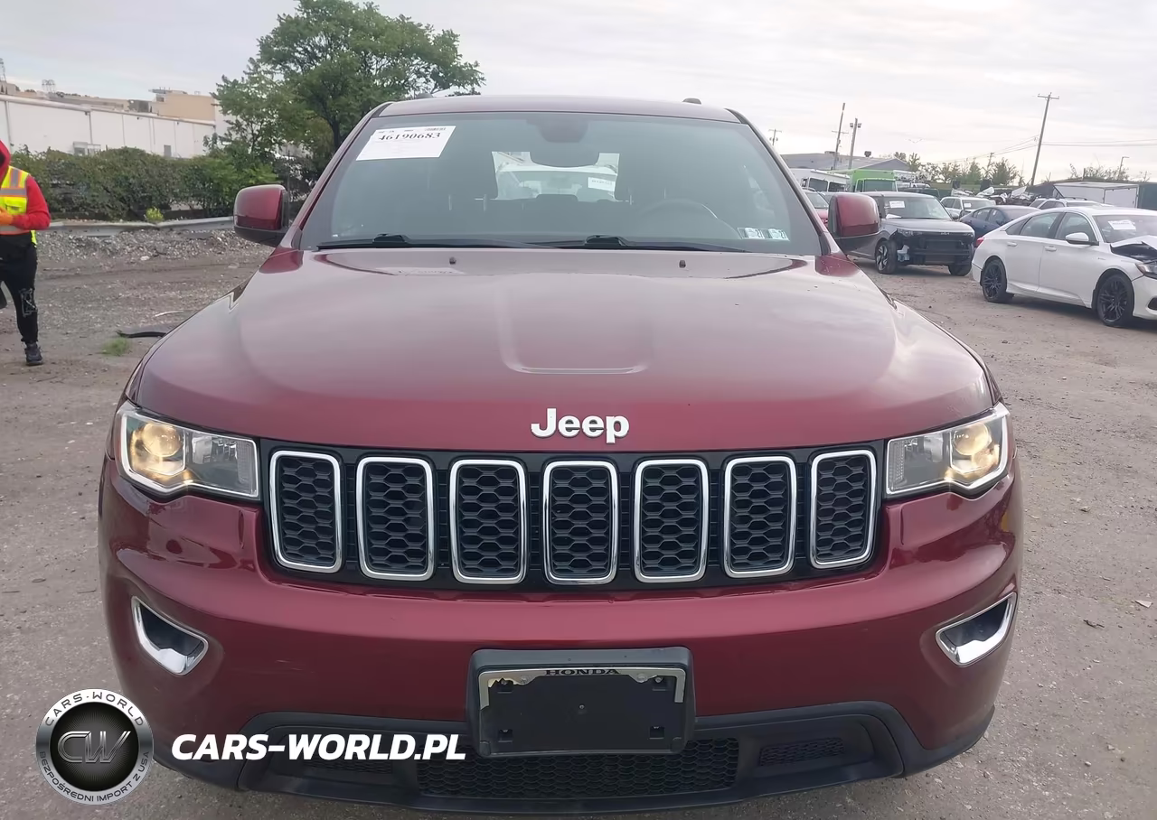 2017 Jeep Grand Cherokee Laredo 4X4 VIN:1C4RJFAG3HC728781 - 12