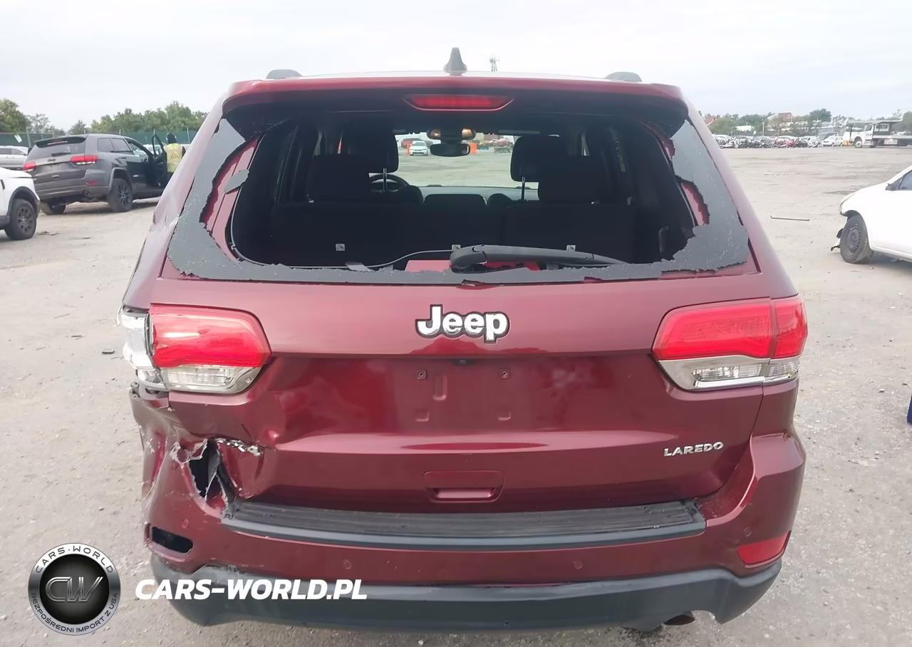 2017 Jeep Grand Cherokee Laredo 4X4 VIN:1C4RJFAG3HC728781 - 16