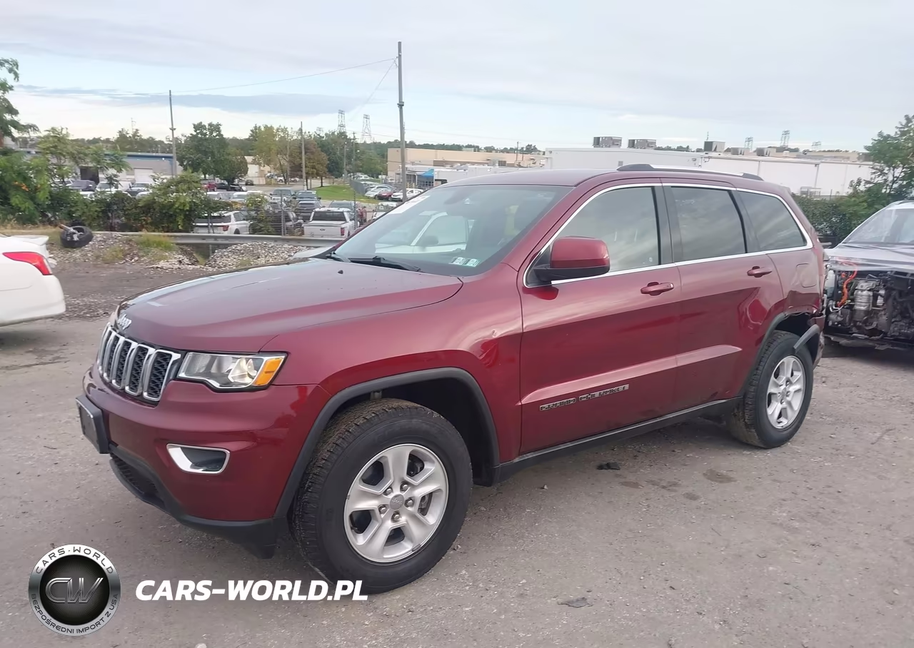 2017 Jeep Grand Cherokee Laredo 4X4 VIN:1C4RJFAG3HC728781 - 2