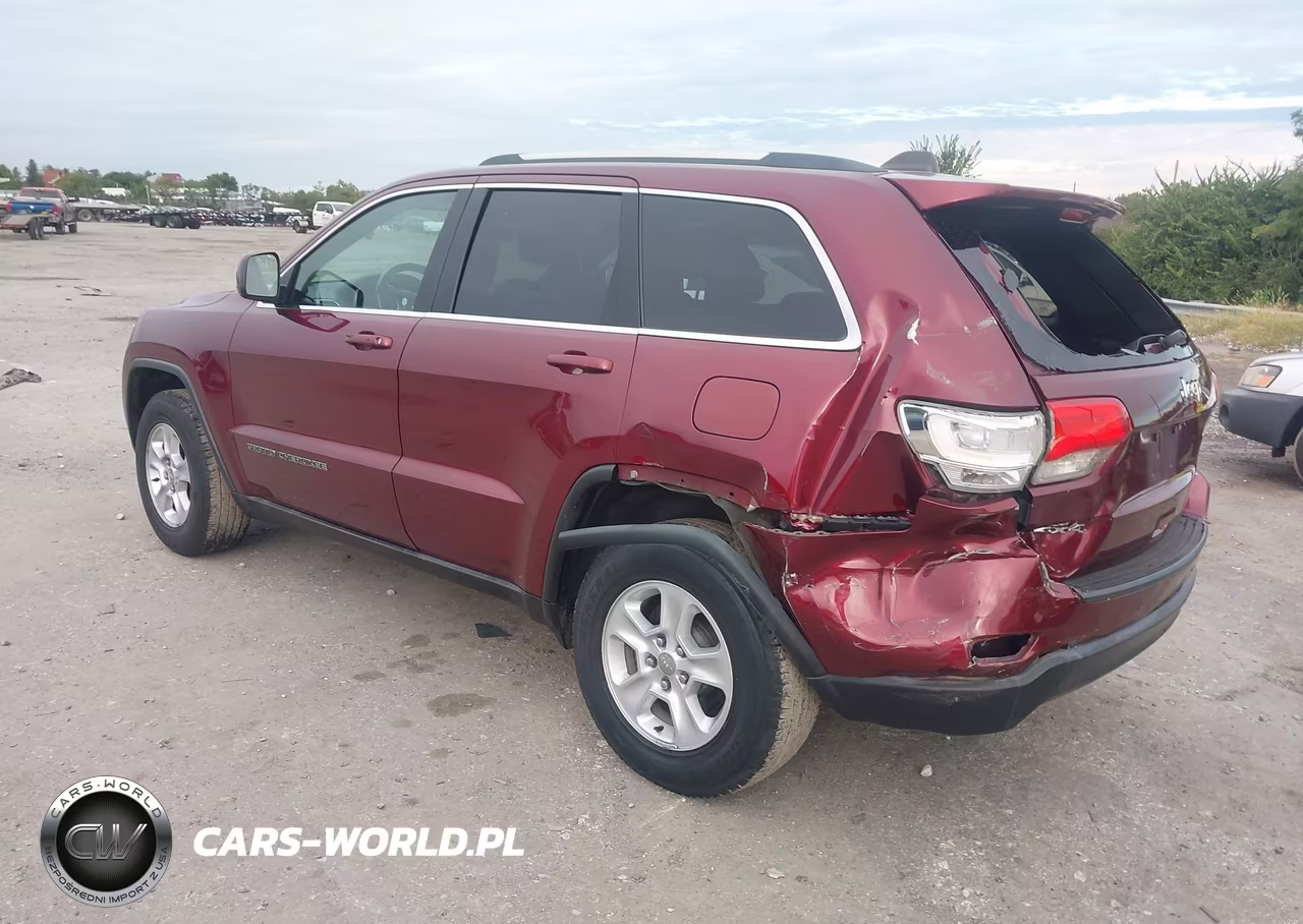 2017 Jeep Grand Cherokee Laredo 4X4 VIN:1C4RJFAG3HC728781 - 3