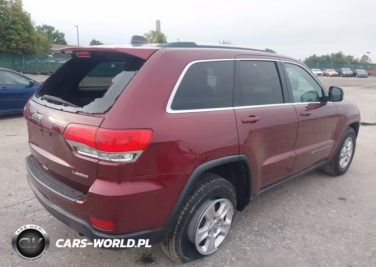 2017 Jeep Grand Cherokee Laredo 4X4 VIN:1C4RJFAG3HC728781 - 4