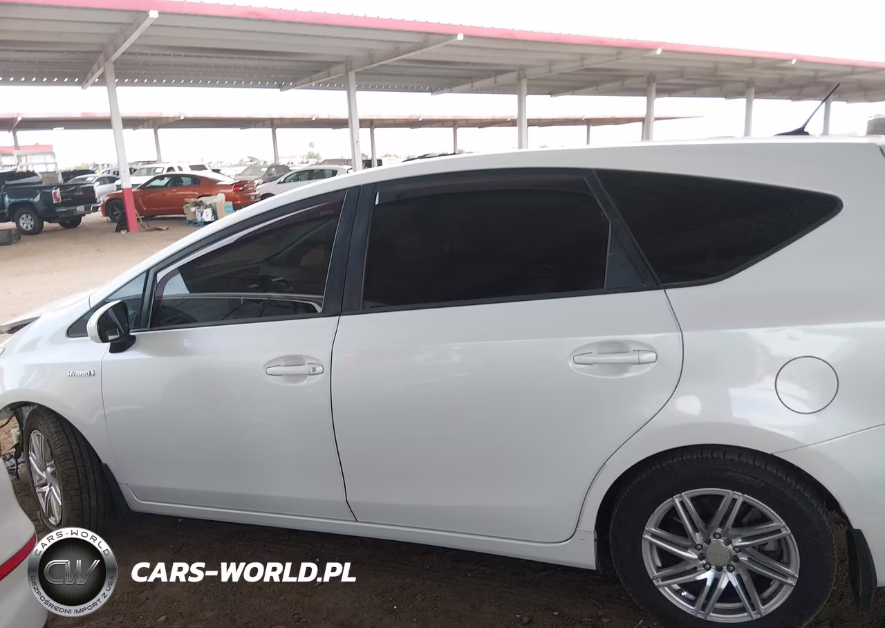 2014 Toyota Prius V Three VIN:JTDZN3EU9E3315696 - 15