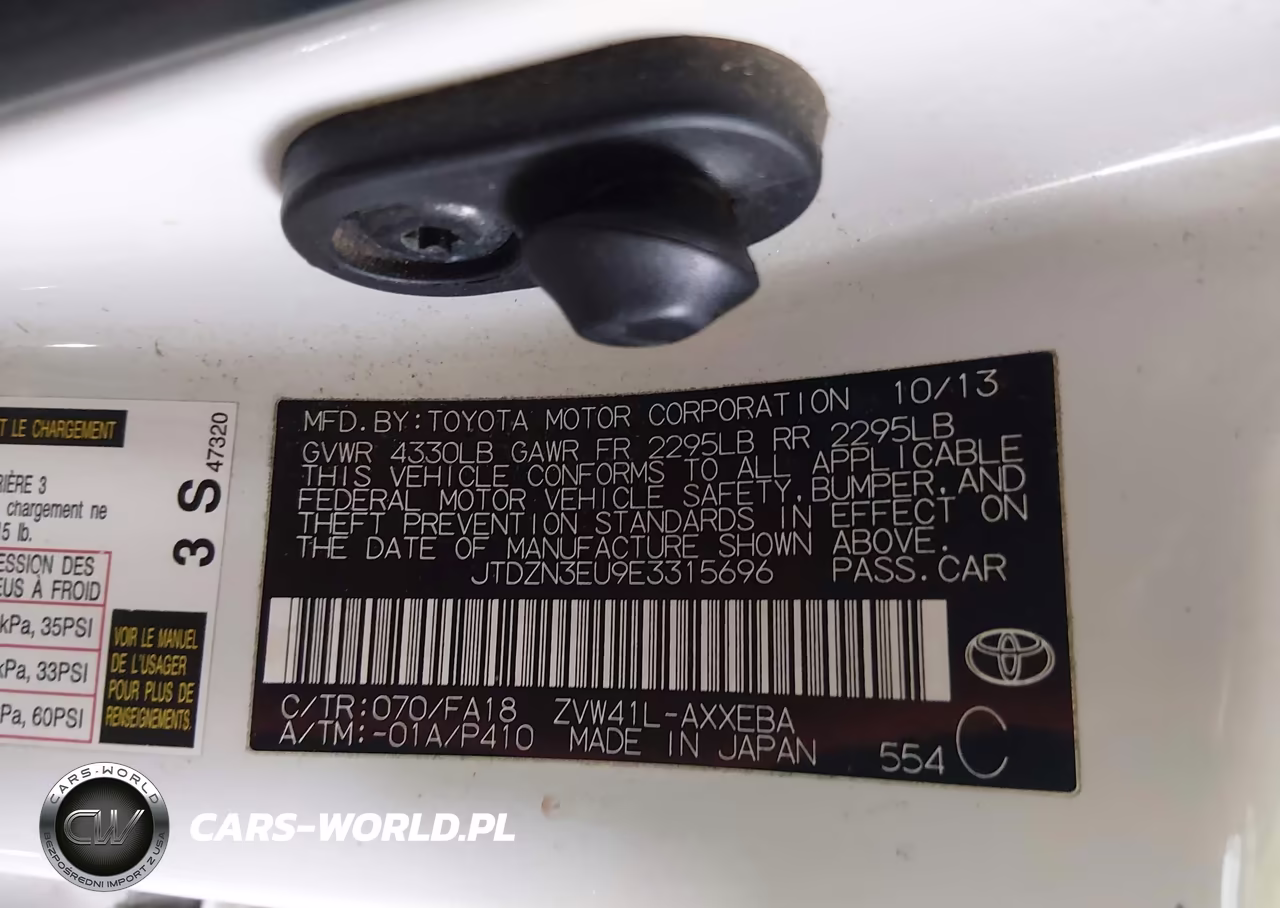 2014 Toyota Prius V Three VIN:JTDZN3EU9E3315696 - 9