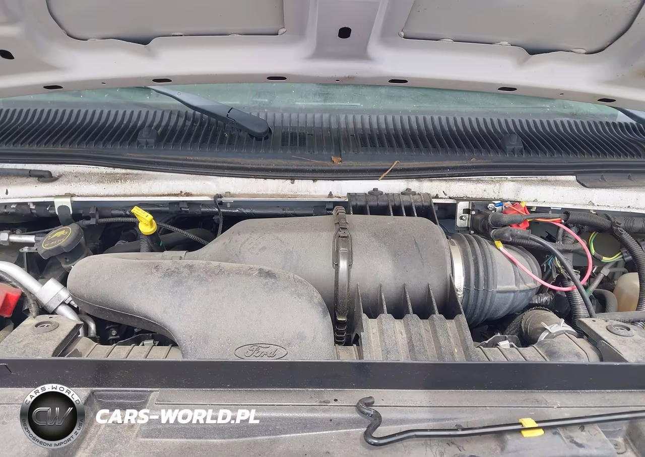2019 Ford E-450 Cutaway VIN:1FDXE4FS1KDC64836 - 10