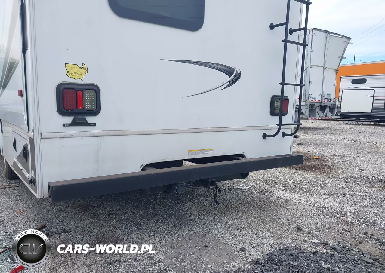 2019 Ford E-450 Cutaway VIN:1FDXE4FS1KDC64836 - 8