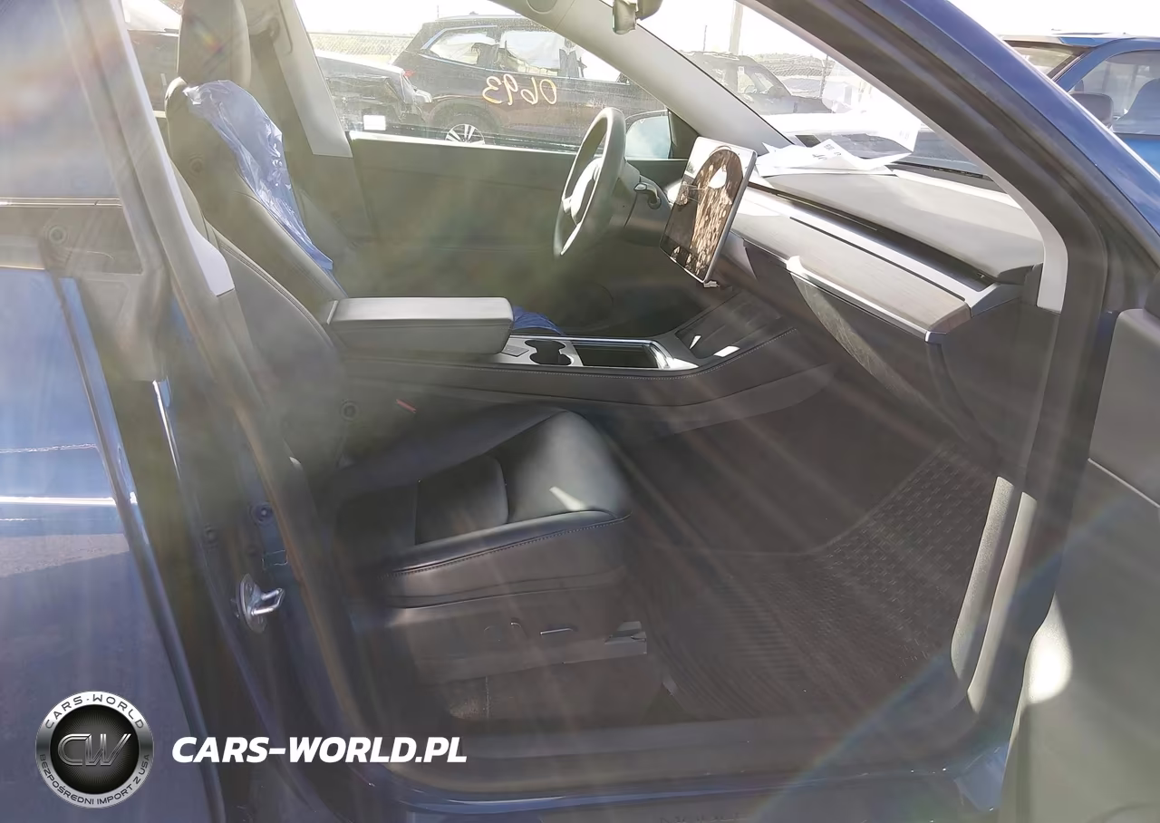 2022 Tesla Model Y Long Range VIN:7SAYGDEE7NF319711 - 5