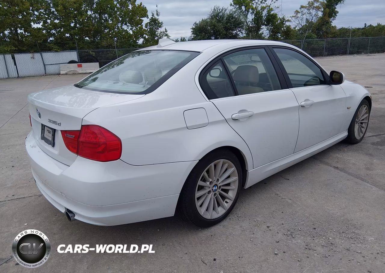 2010 BMW 335D VIN:WBAPN7C54AA779122 - 4