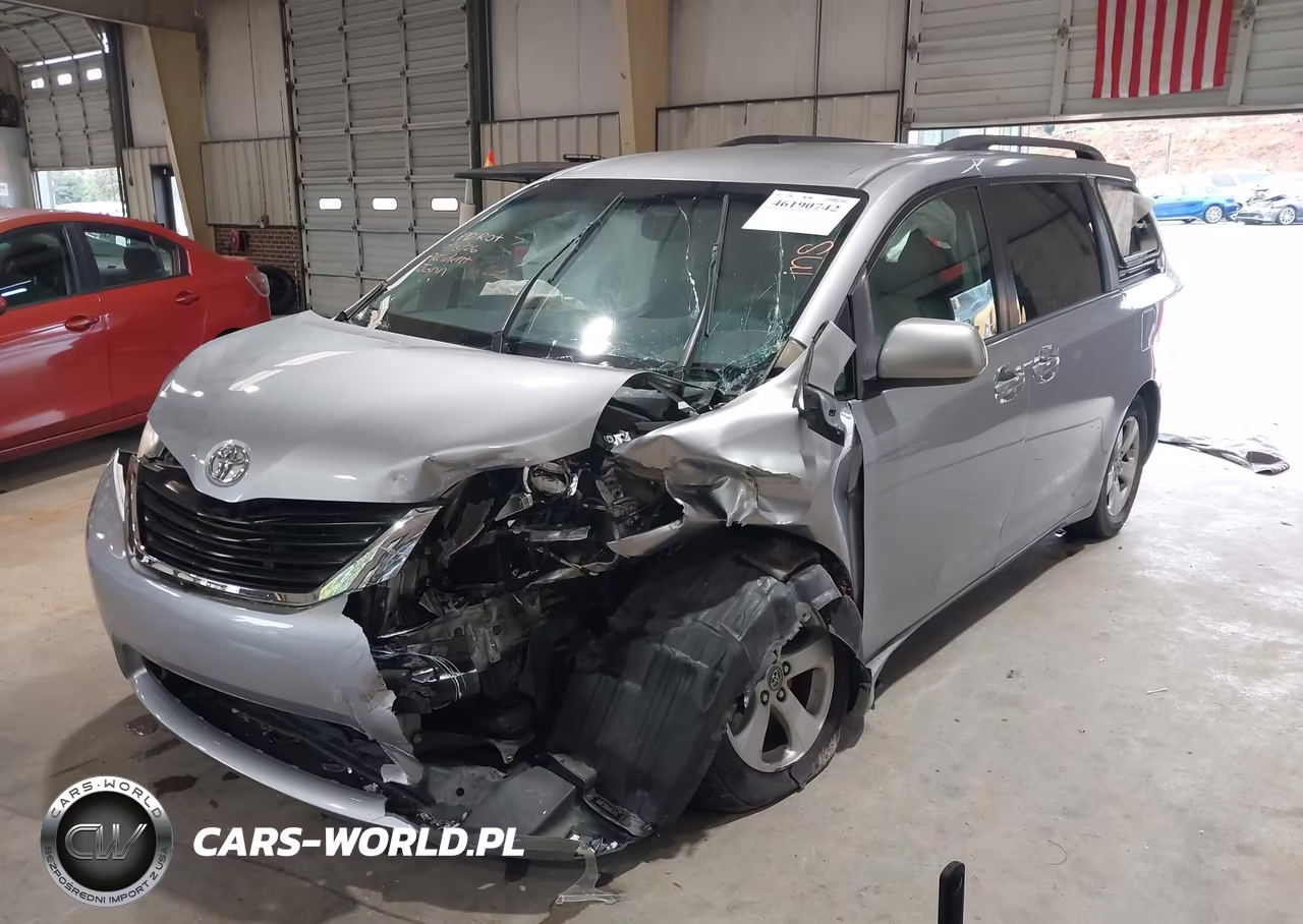 2012 Toyota Sienna Le V6 8 Passenger VIN:5TDKK3DC3CS228228 - 2