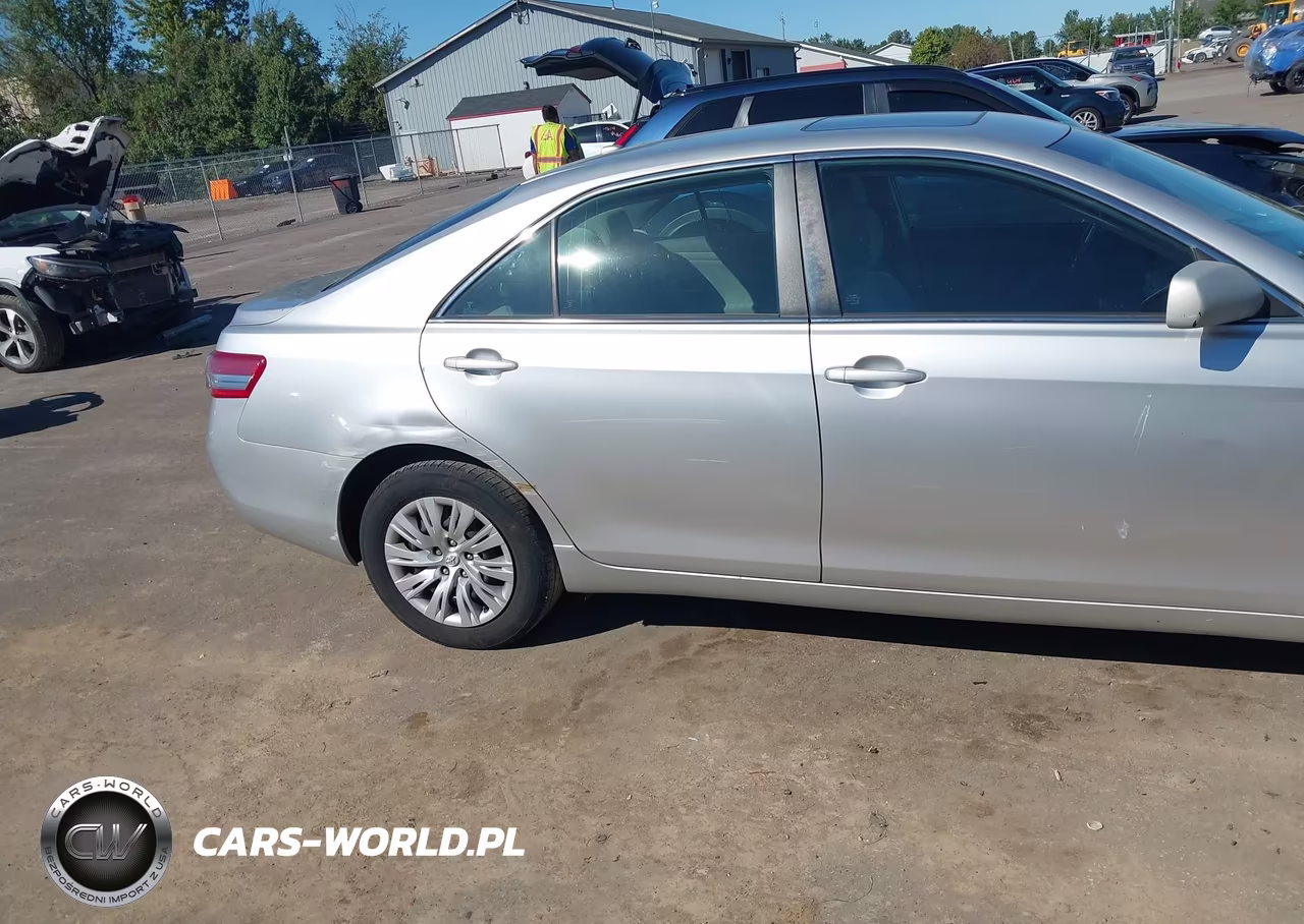 2011 Toyota Camry Le VIN:4T4BF3EK6BR184196 - 17