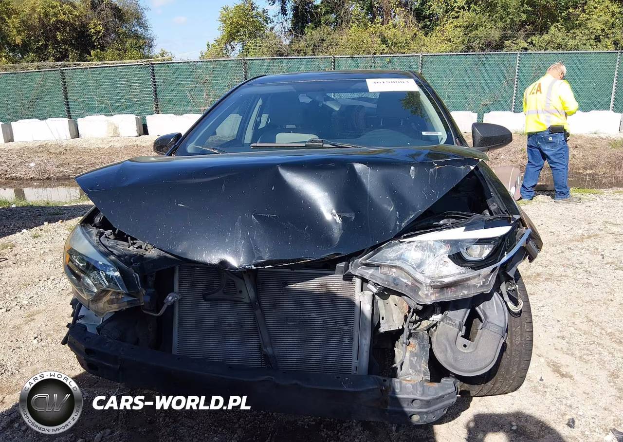 2016 Toyota Corolla Le VIN:5YFBURHE6GP557108 - 13