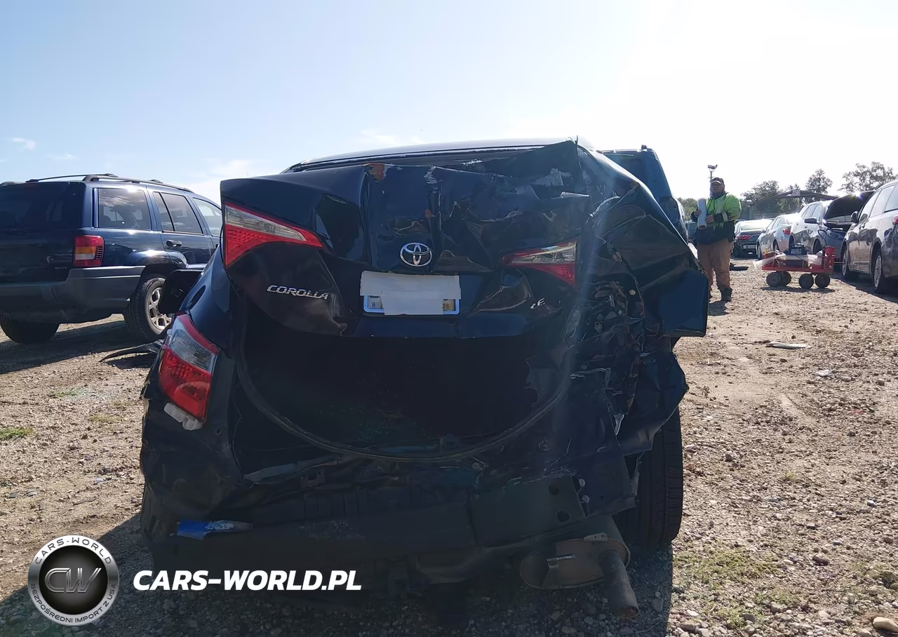 2016 Toyota Corolla Le VIN:5YFBURHE6GP557108 - 18
