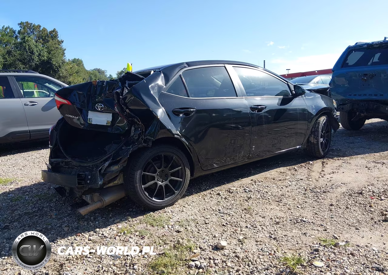 2016 Toyota Corolla Le VIN:5YFBURHE6GP557108 - 4