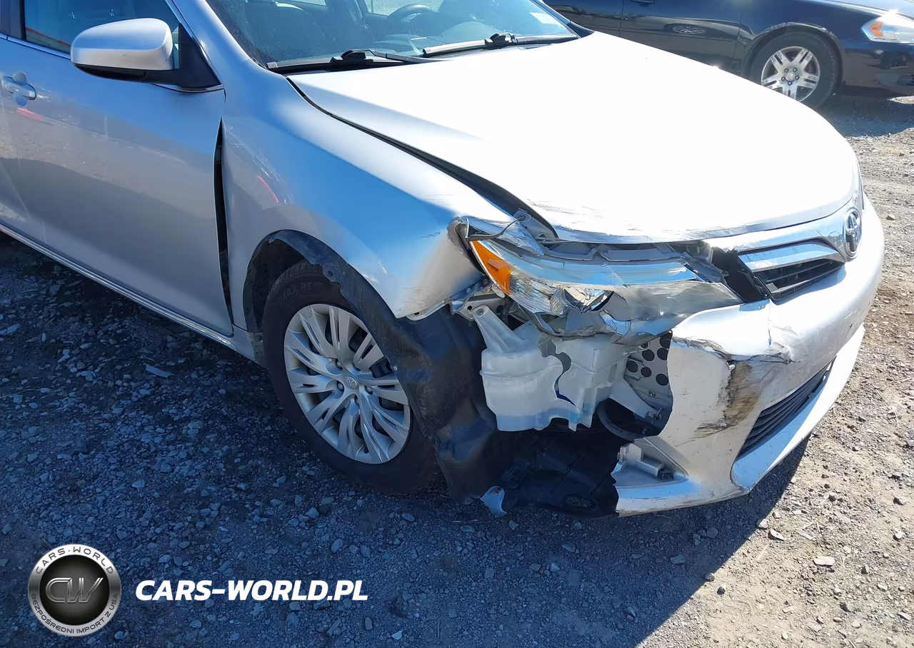 2014 Toyota Camry Le VIN:4T4BF1FK5ER372649 - 6