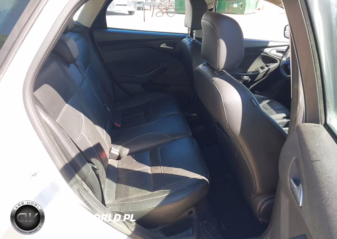 2016 Ford Focus Se VIN:1FADP3F29GL330189 - 8