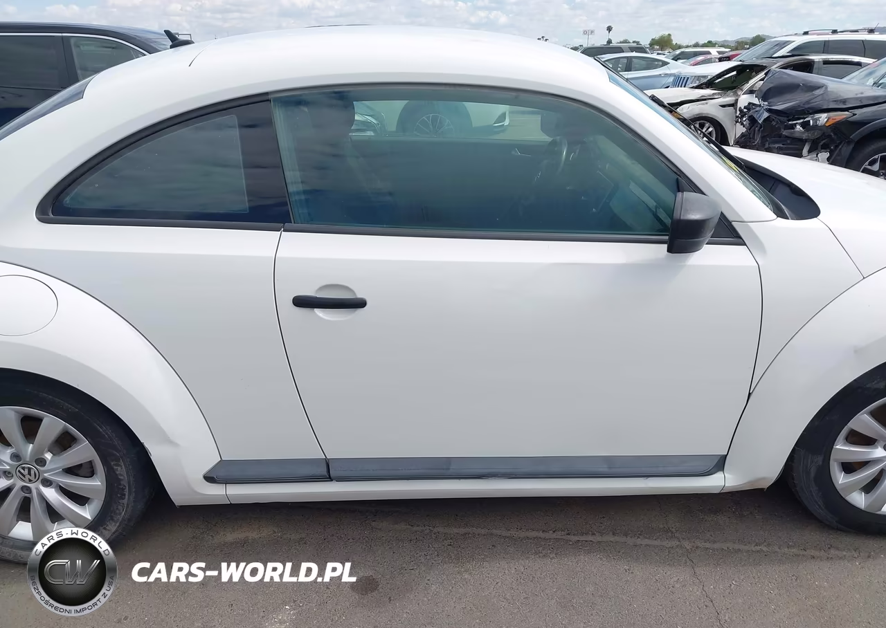 2013 Volkswagen Beetle 2.5L Entry VIN:3VWFP7AT8DM654851 - 13