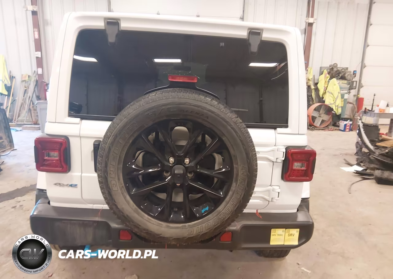 2022 Jeep Wrangler 4Xe Unlimited Sahara 4X4 VIN:1C4JJXP67NW271131 - 16