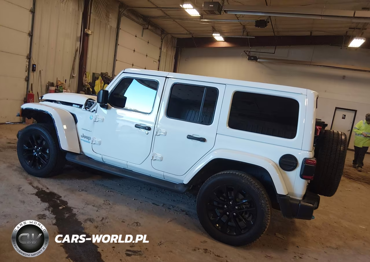2022 Jeep Wrangler 4Xe Unlimited Sahara 4X4 VIN:1C4JJXP67NW271131 - 3