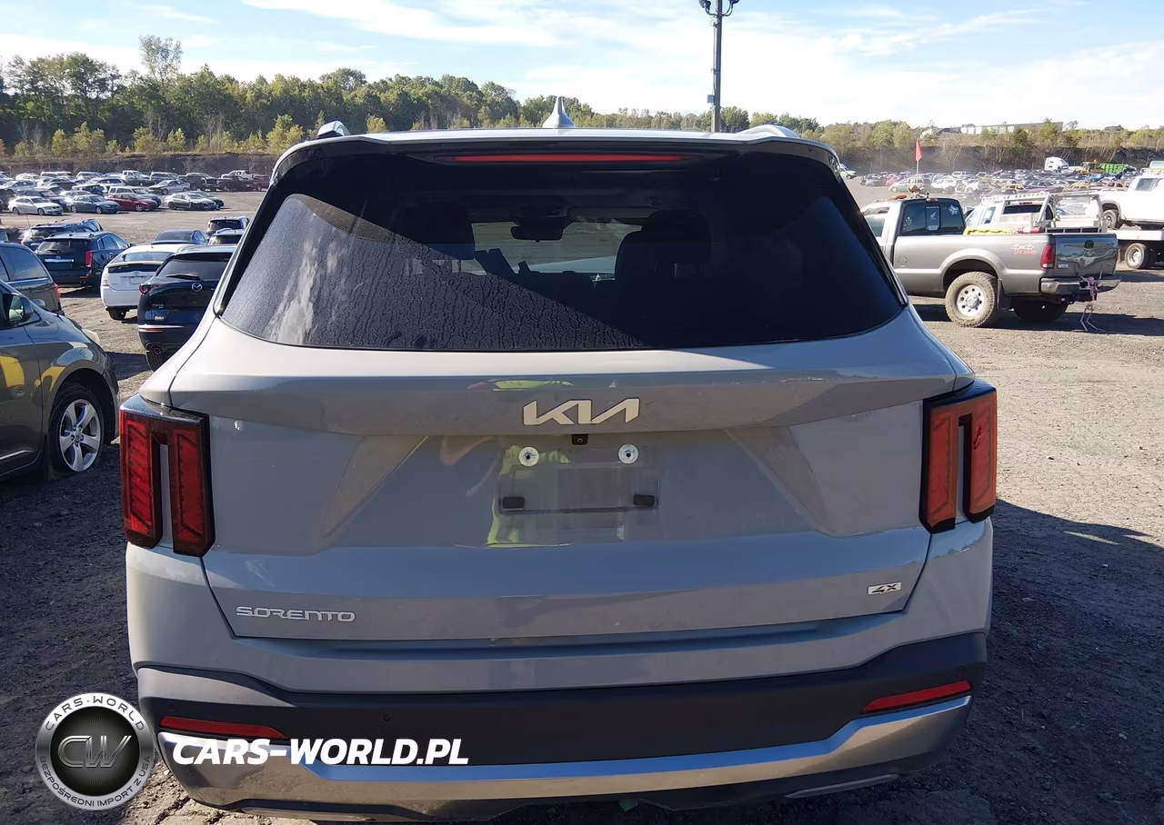 2025 Kia Sorento S VIN:5XYRLDJCXSG323063 - 16