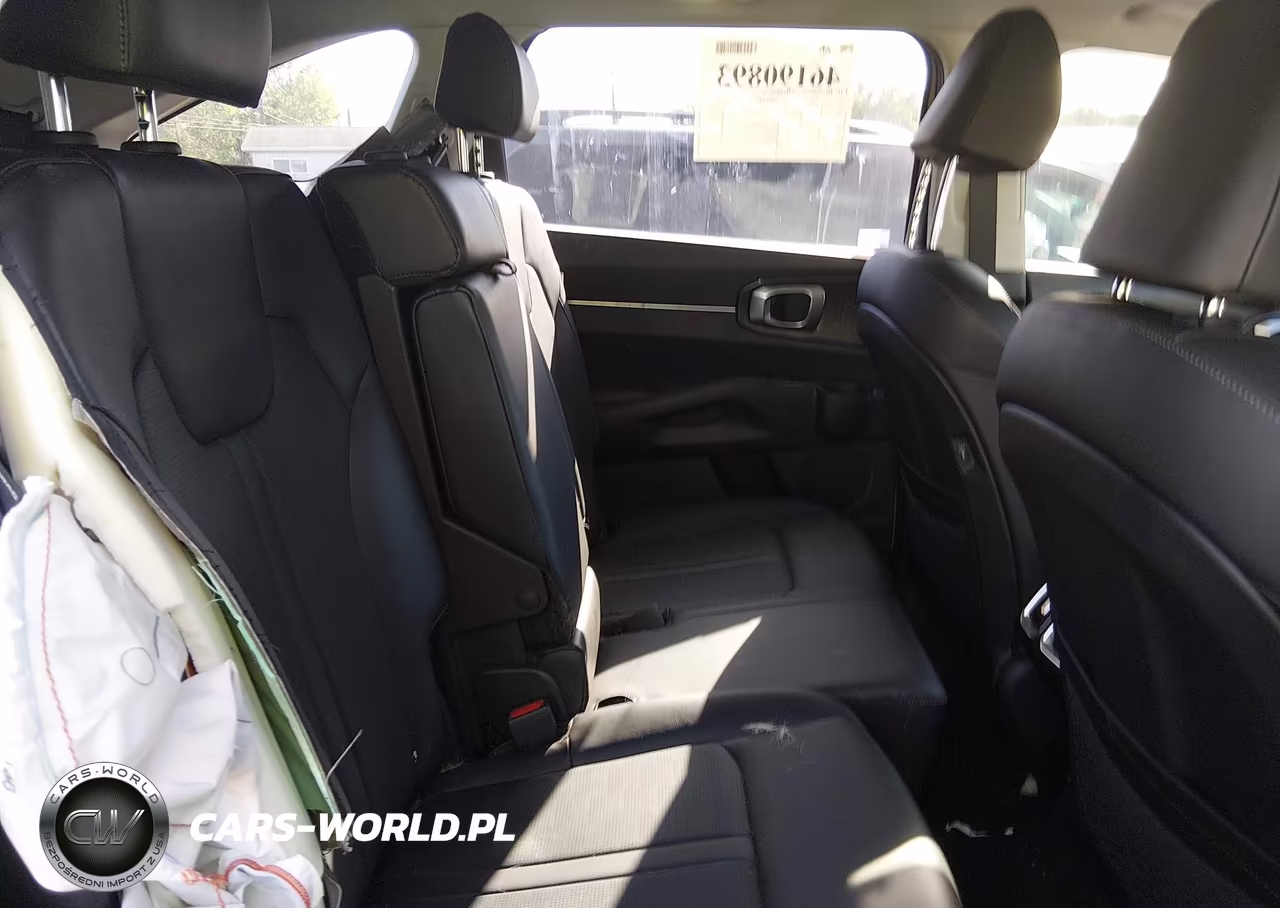 2025 Kia Sorento S VIN:5XYRLDJCXSG323063 - 8